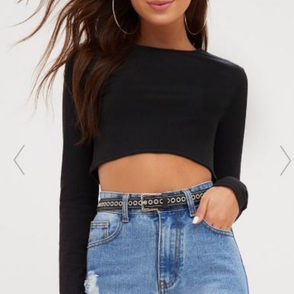 PrettyLittleThing Crop Top - US 2 - Black